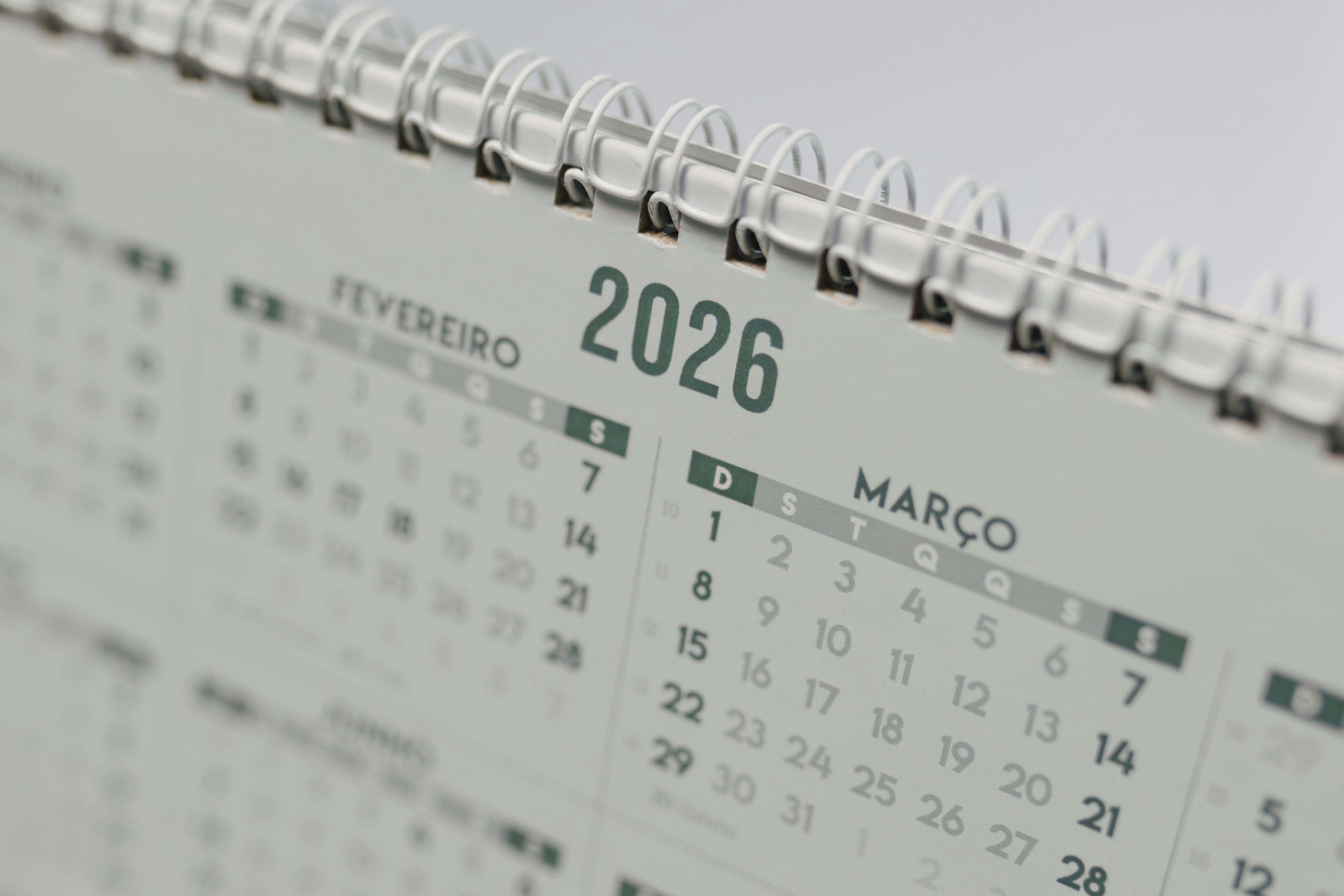 100+ идей корпоративных подарков на 23 Февраля 2026 года