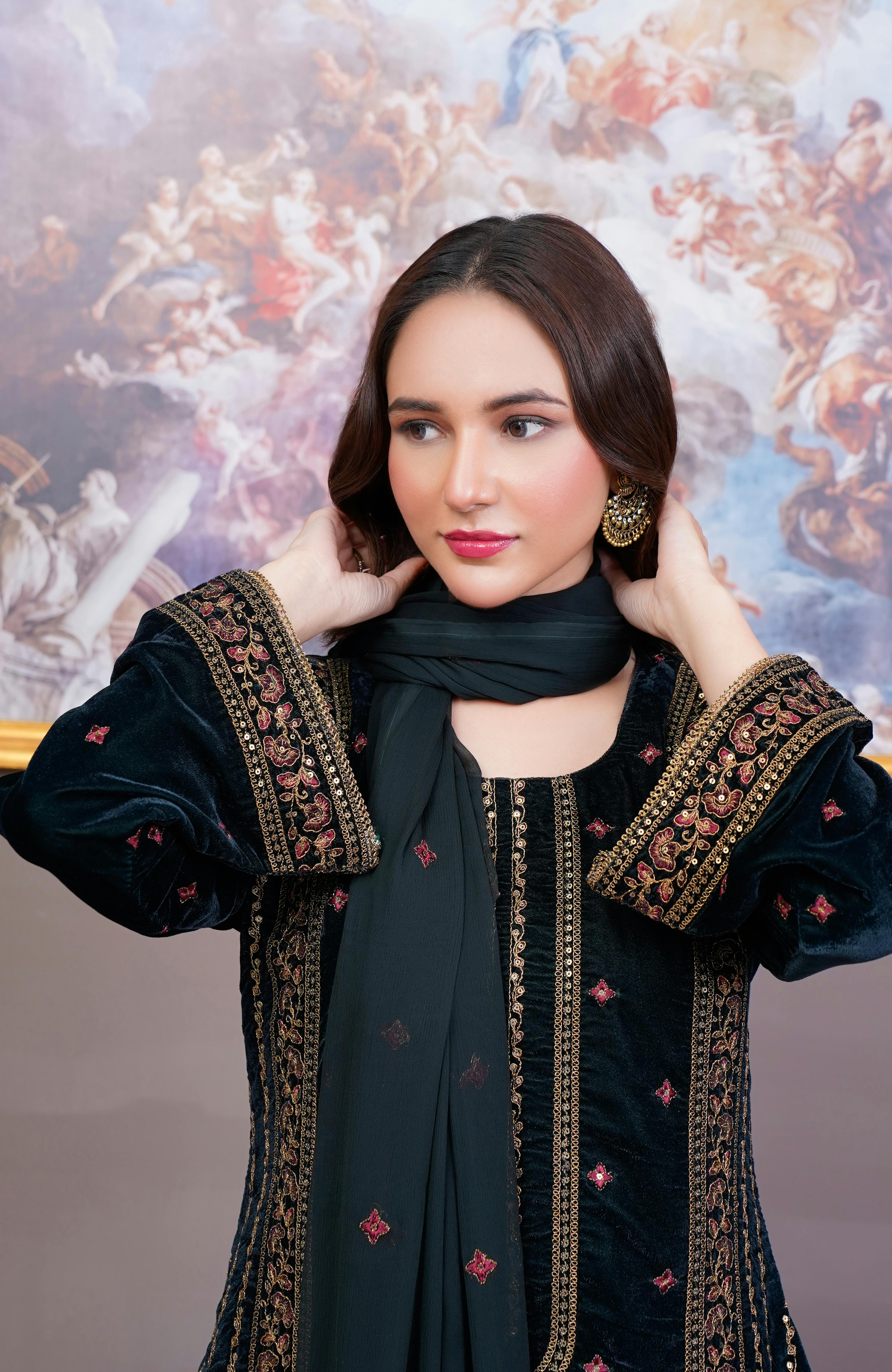 Голубое свадебное платье