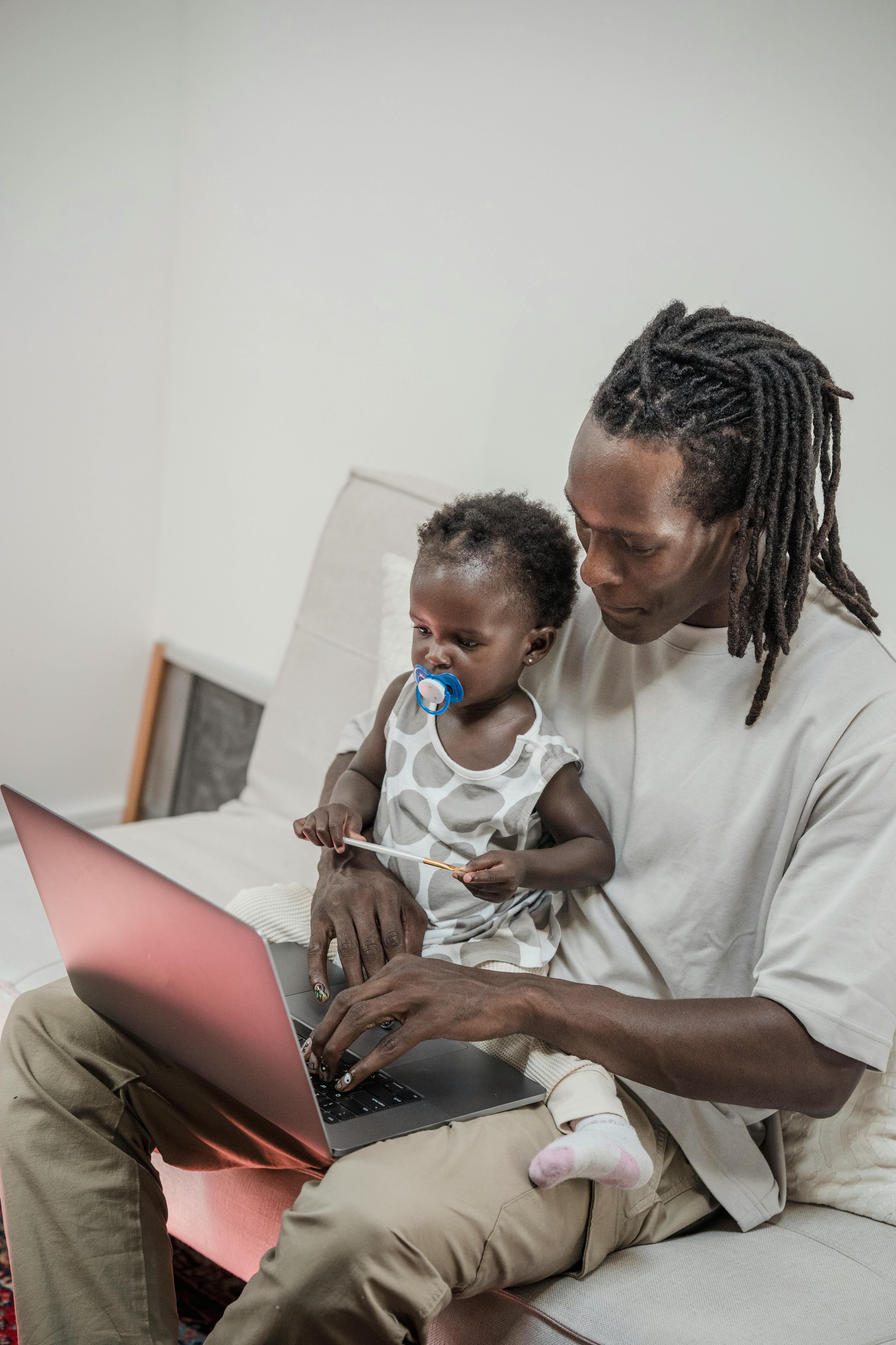 Как отучить ребенка от пустышки