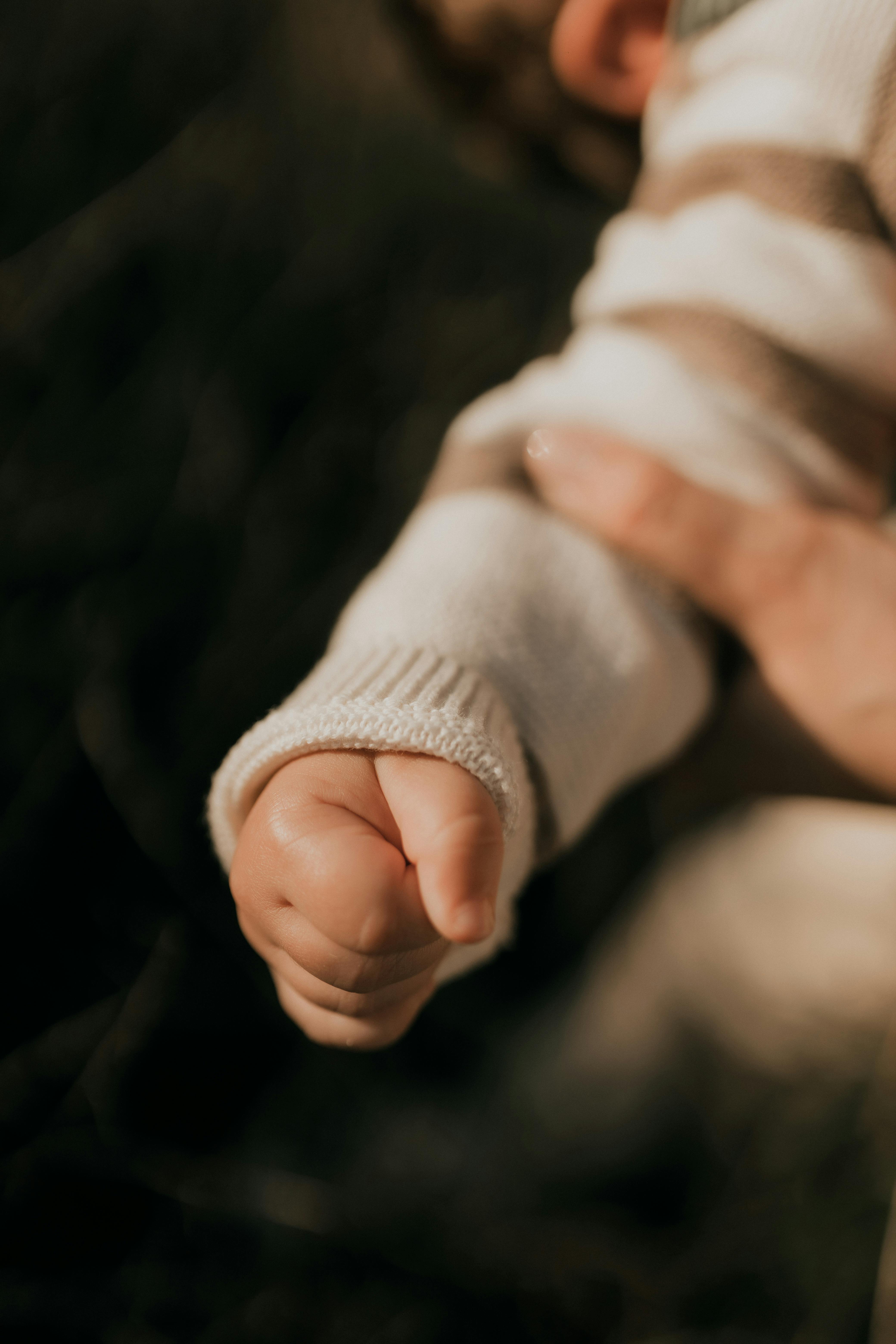 Колики у новорожденного