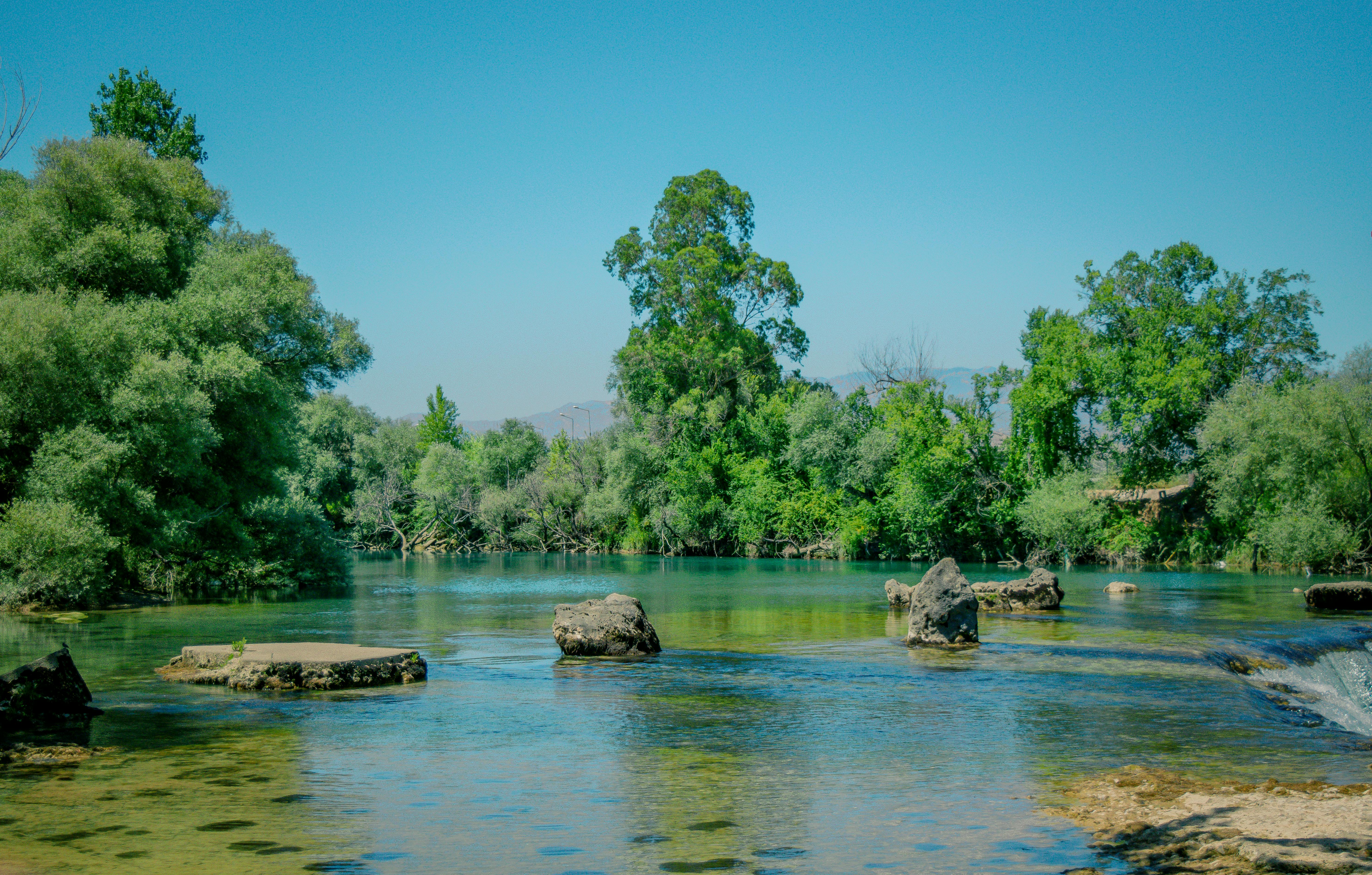 15 лучших ноутбуков для школьника в 2025 году
